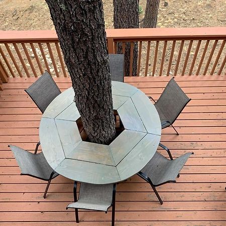 Forested Ruidoso Condo With Deck And Fireplace! Bagian luar foto