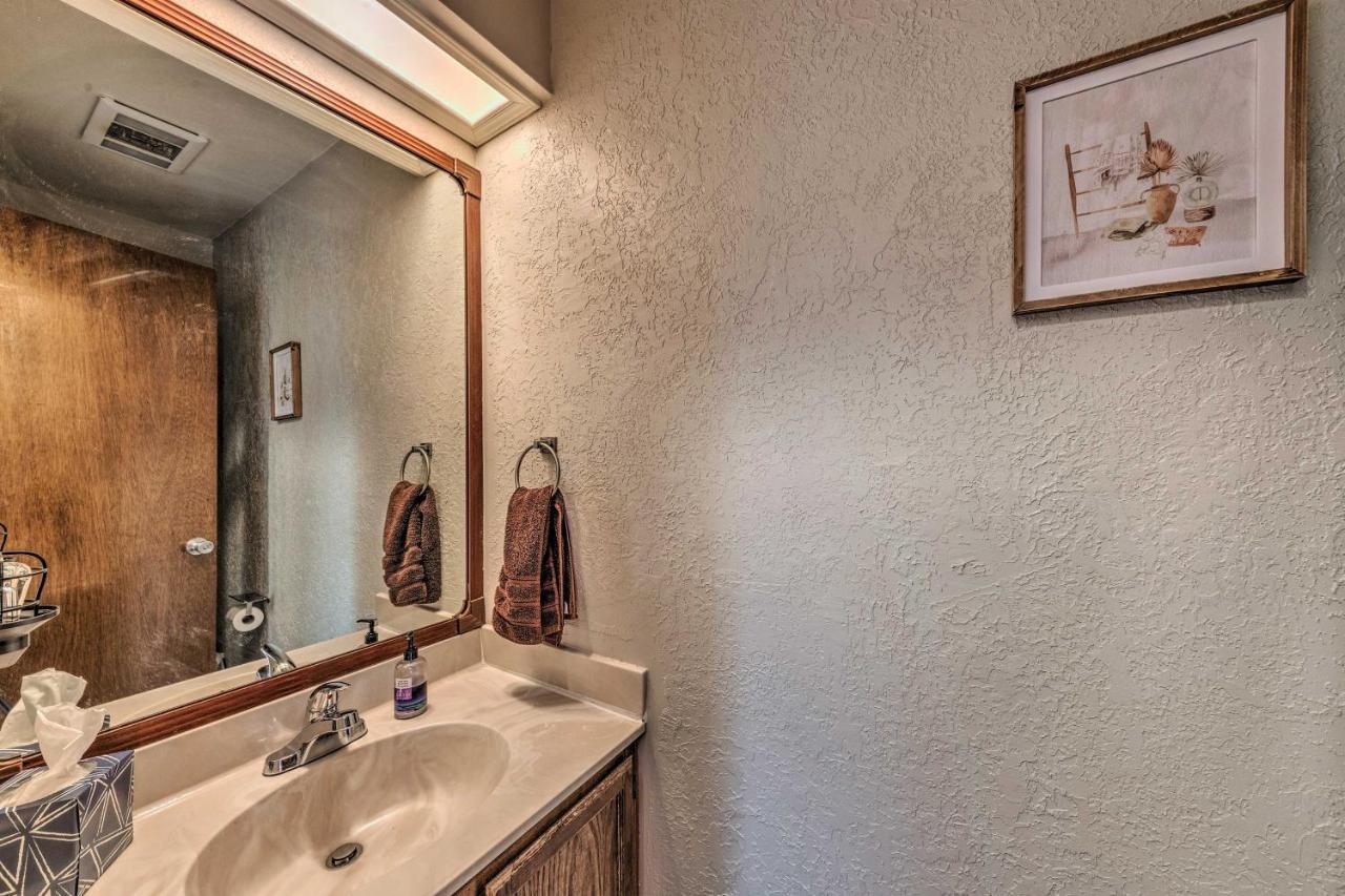 Forested Ruidoso Condo With Deck And Fireplace! Bagian luar foto