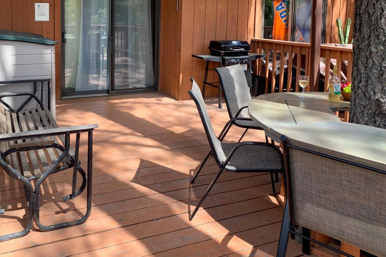 Forested Ruidoso Condo With Deck And Fireplace! Bagian luar foto